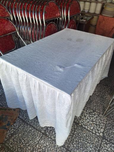 عکس کرایه میز و صندلی شادی 