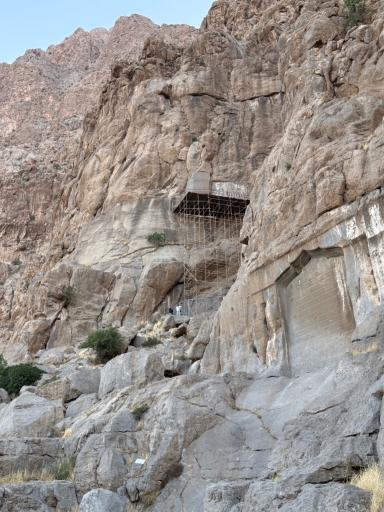 عکس سنگ نوشته بیستون