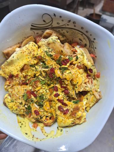 عکس سفره خانه سنتی صفا