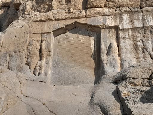 عکس سنگ نوشته بیستون