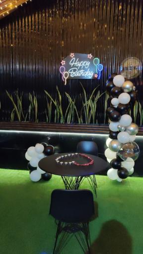 عکس کافه گل بهشت گمشده