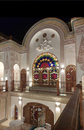 عکس عمارت ماهینه