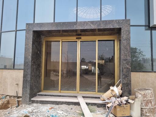 عکس گروه دربهای اتوماتیک شیشه ای ساکن