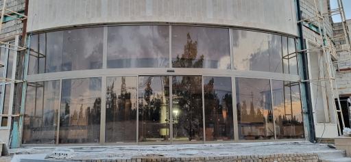 عکس گروه دربهای اتوماتیک شیشه ای ساکن