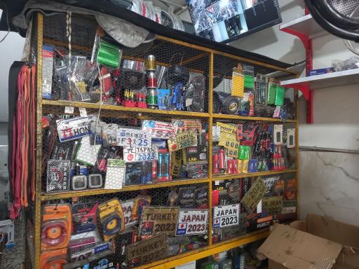 عکس تعمیرگاه و فروشگاه موتورسیکلت کیوان شعبانی