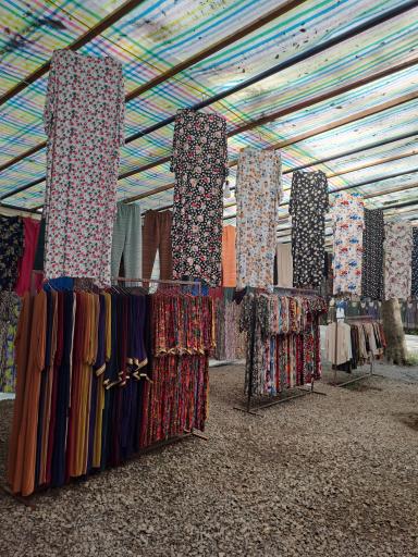 عکس کیف و لباس ساحلی همراهی
