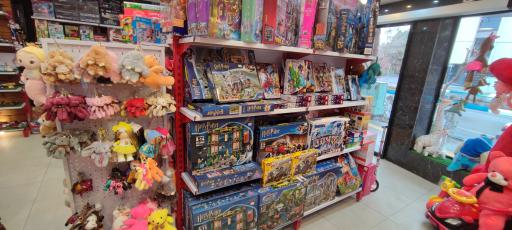 عکس اسباب بازی لی لی تویز شعبه مرکزی 