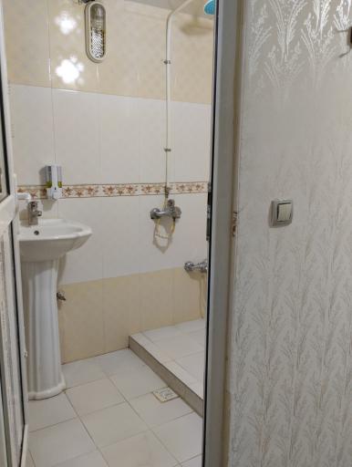 عکس مسافرخانه ایران نو