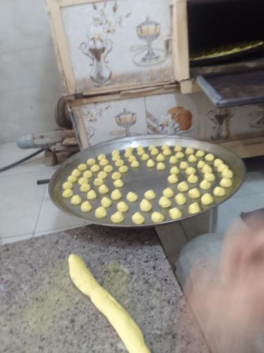 عکس کارگاه نان برنجی و کاک حمیدسالاری