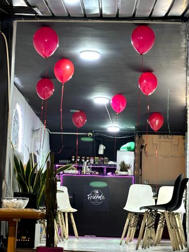 عکس کافه فرندز