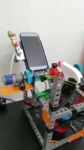 عکس آموزشگاه فنی حرفه‌ای رباتیک آريانا