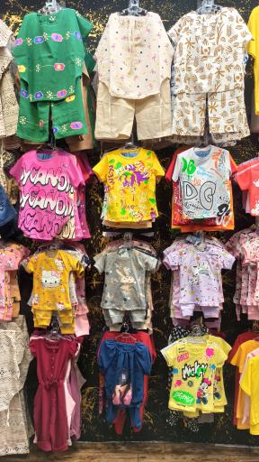 عکس ارزانکده بزرگ لارستان شعبه 2 بچگانه