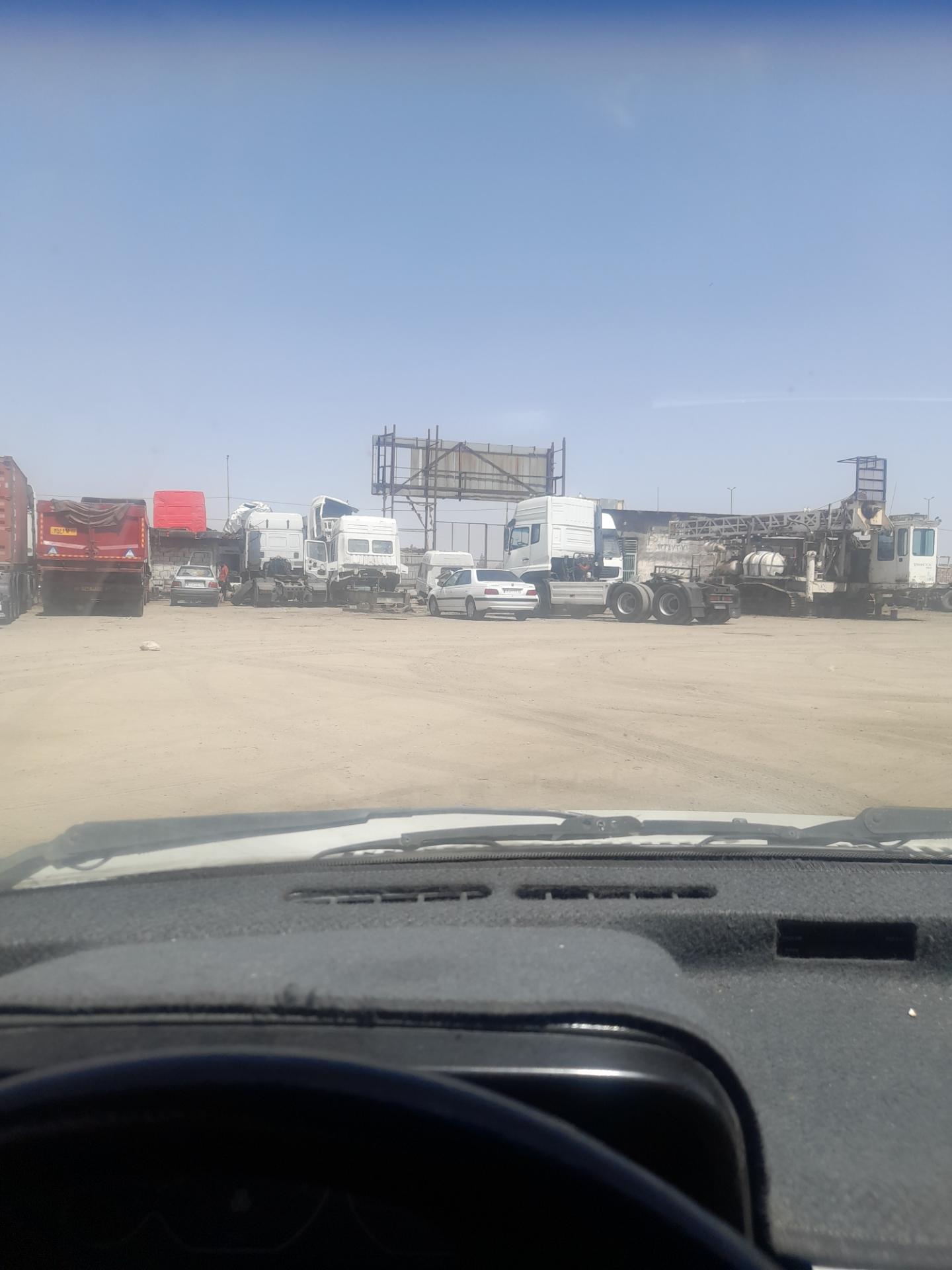 عکس گاراژ گلبازخانی