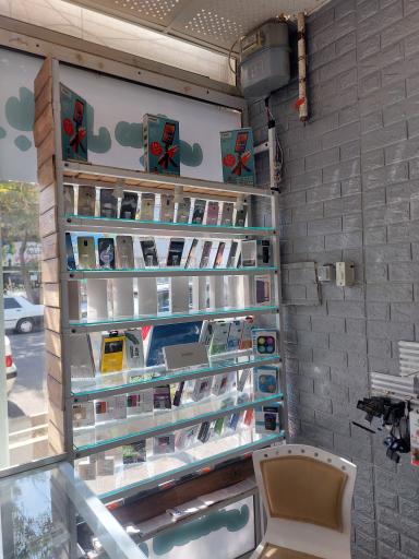 عکس تعمیرات فوق تخصصی و فروش لوازم جانبی موبایل مجتبی