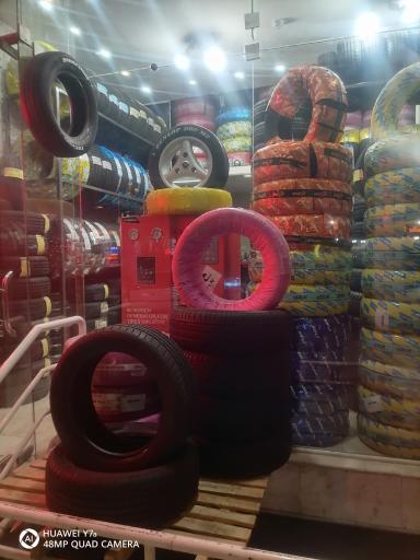 عکس آپاراتی و لاستیک فروشی اصفهان نو