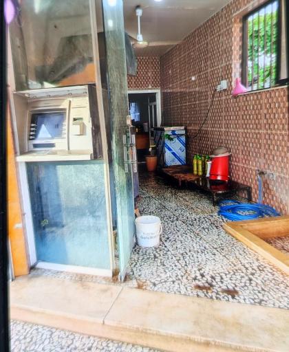 عکس آبگیری و رب پزی حاج حسن