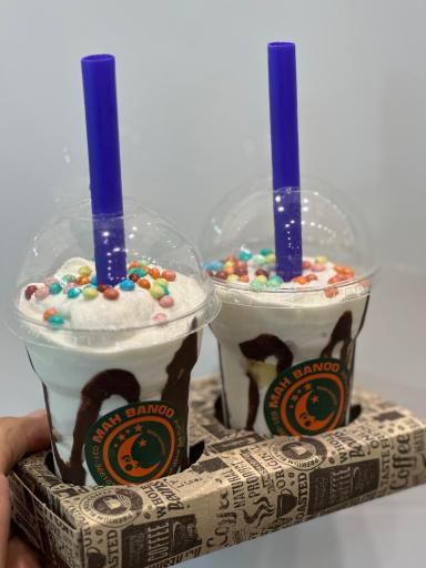 تریا بستنی ماه بانو