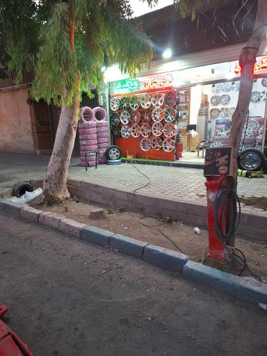 عکس دنيای رینگ و لاستیک مجید 