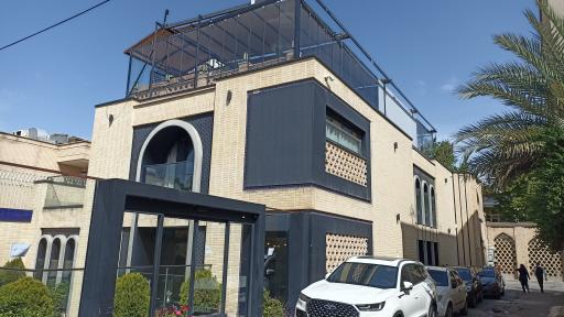 بوتیک هتل ،رستوران و کافی شاپ هنر 