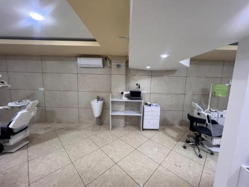 عکس کلینیک دندانپزشکی فروردین