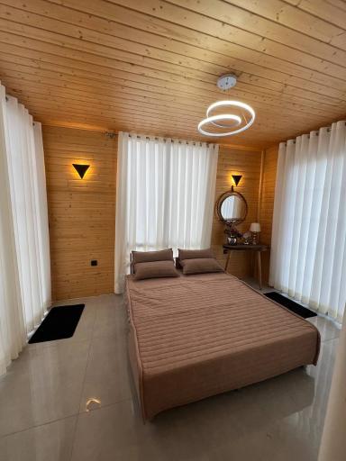 عکس کلبه سوئدی جنگلی آریوس