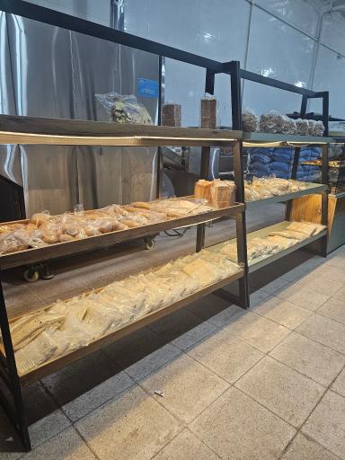 عکس فروشگاه نان و شیرینی نان استار