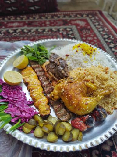 عکس رستوران ترکمنی گونش