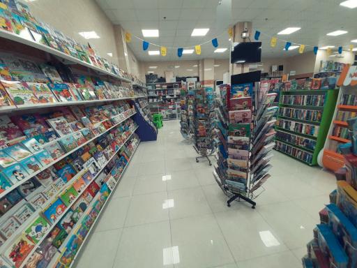 عکس کتابفروشی شرق