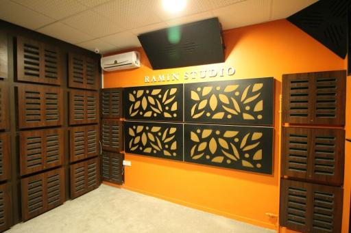 عکس استودیو موسیقی رامین معمار