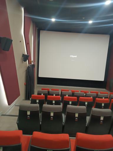 عکس پردیس سینمایی مهر کوهسنگی