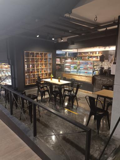 عکس هایپر مارکت هاب 