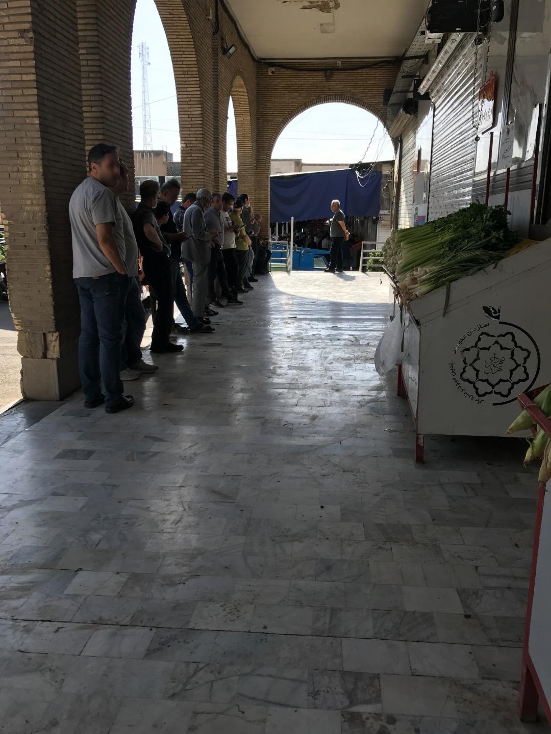 عکس میدان میوه و تره بار صادقیه