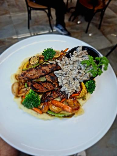 کافه رامیلا شعبه ۲