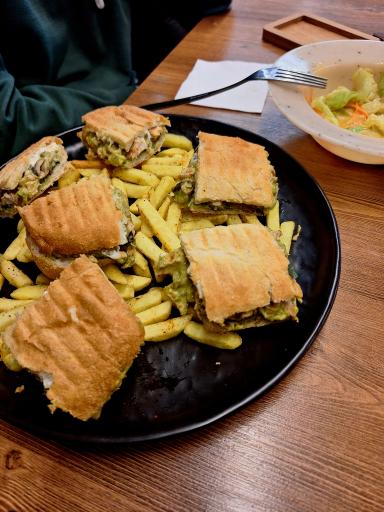 کافه رامیلا شعبه ۲