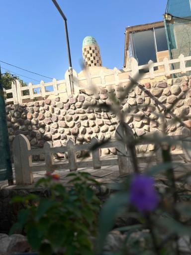 عکس سفره خانه سنتی آب انبار پاچنار