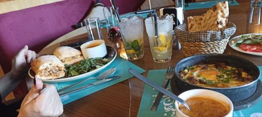 عکس رستوران عمارت وکیل