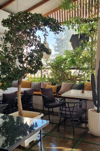 عکس کافه رستوران بهزاد