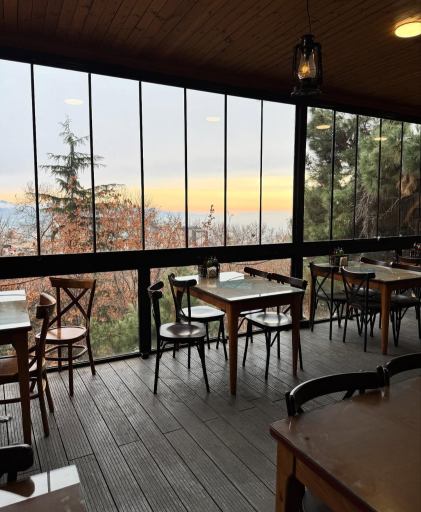 عکس کافه رستوران مذهبی فانوس جماران