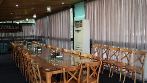 عکس کافه رستوران مذهبی فانوس جماران