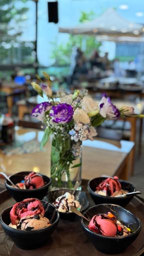 عکس کافه رستوران مذهبی فانوس جماران