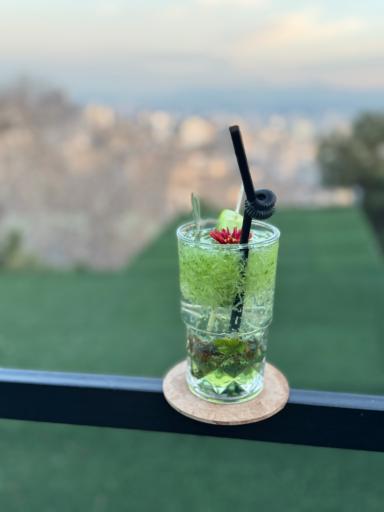 عکس کافه رستوران مذهبی فانوس جماران