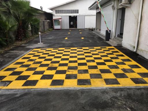 عکس گروه خودرویی علیزاده