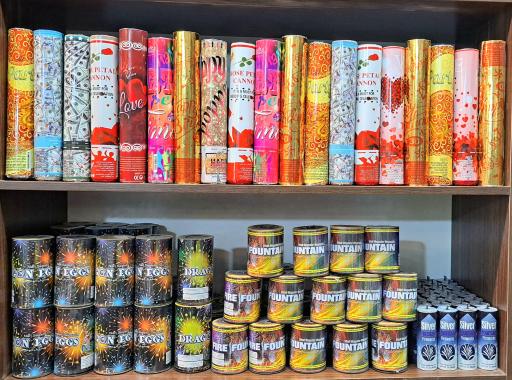 عکس فروشگاه لوازم جشن تولد و آتشبازی عسگری