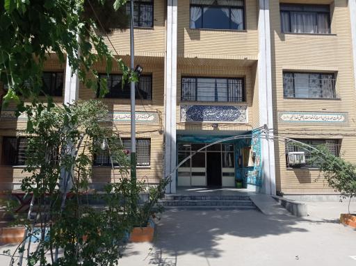 عکس دبیرستان غیردولتی رایان 1
