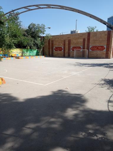 عکس دبیرستان غیردولتی رایان 1