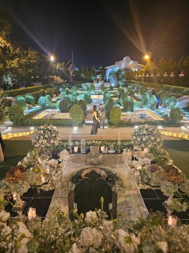 عکس باغ عمارت 21