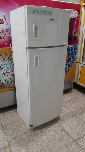 عکس امانت فروشی حسین