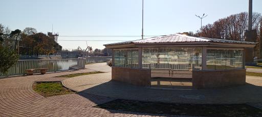 عکس دریاچه پارک ارم