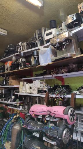 عکس تعمیرگاه الکترونیک مارال