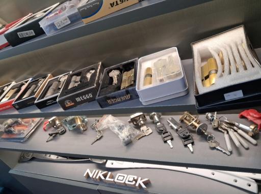 عکس کلید سازی احسان نیکفرجام